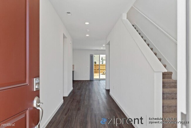 Foto del edificio - 5 br, 3 bath House - 994 Pipit St, Lathrop...