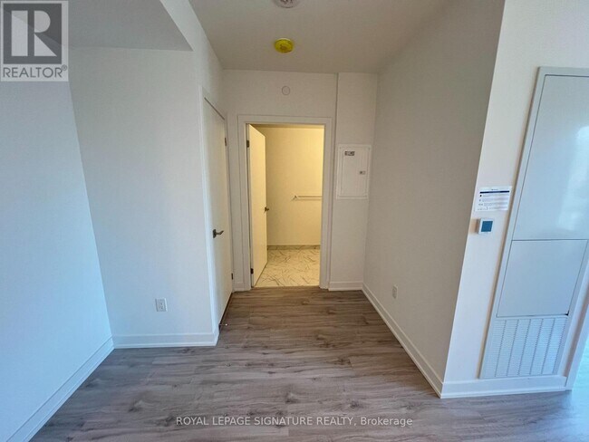 Building Photo - 252 Church St