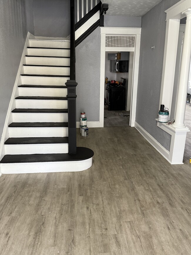 Photo - 501 Lyndhurst St Townhome