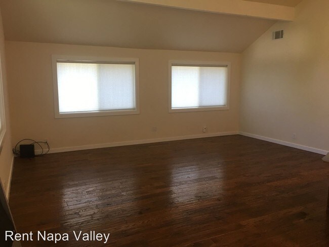 Building Photo - 3 br, 2.5 bath House - 1901 Foothill Blvd