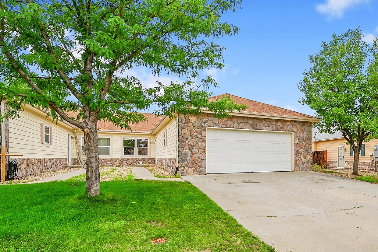 Photo - 2493 Carriage Dr (Milliken, CO)