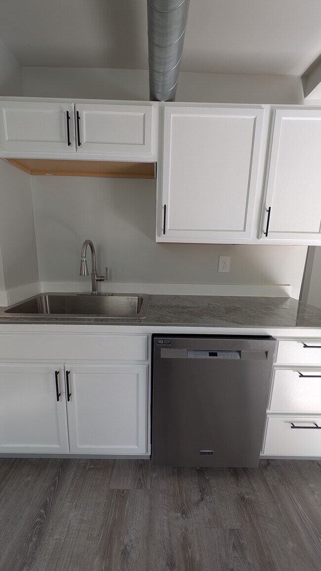Kitchen - 5414 2nd Ave