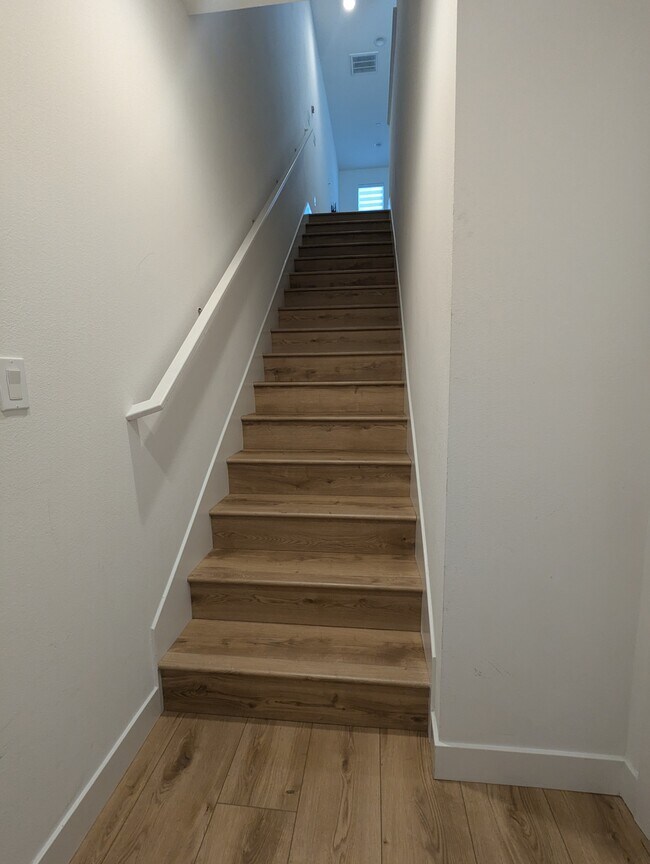 Foto del edificio - 932 Edy Ln