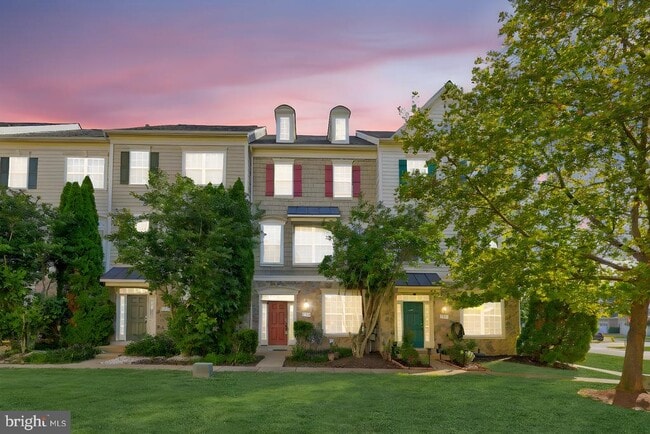 Building Photo - 743 Collington Ct