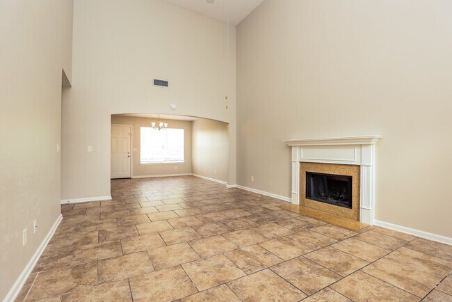 Building Photo - 1104 Harmony Ln