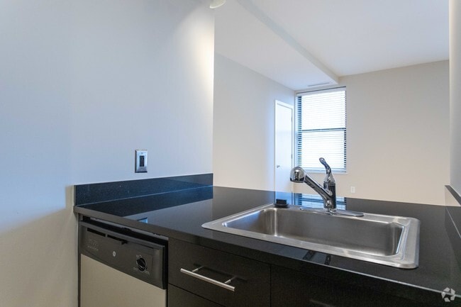 The Woodward Building Apartments photo'