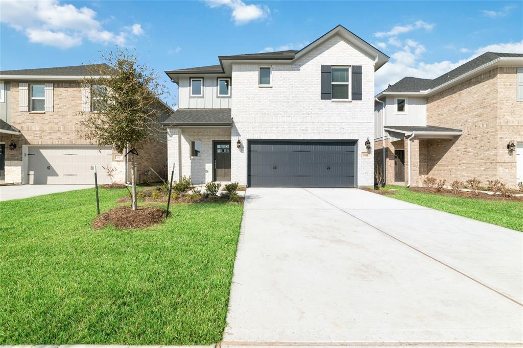 Foto principal - 9521 Sugar Berry Dr