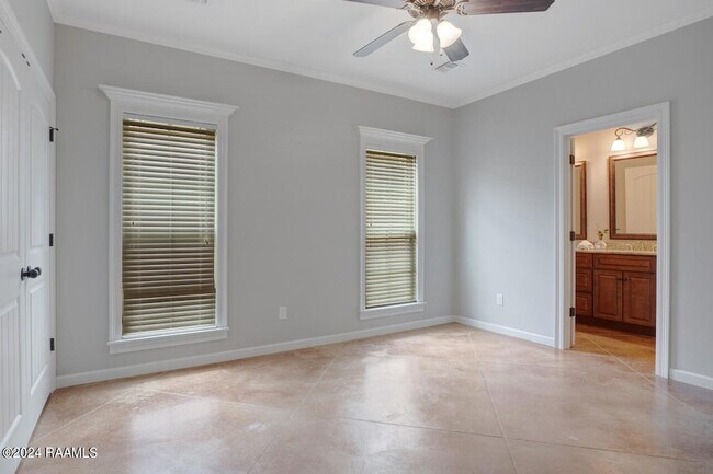 Building Photo - 109 Darlene Dr