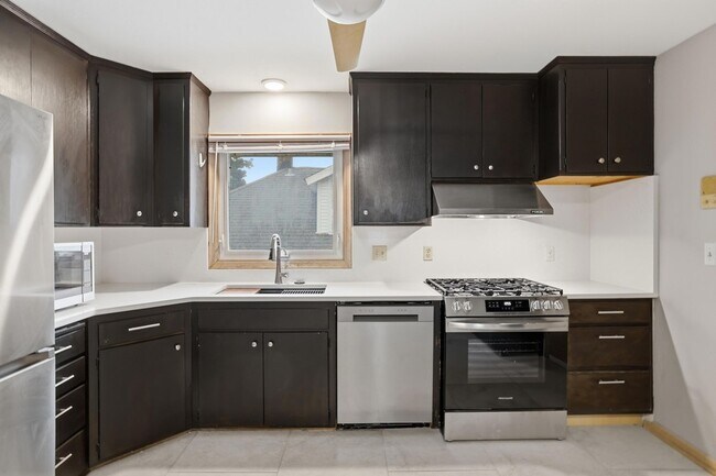 Foto del edificio - 4538 N Larkin St
