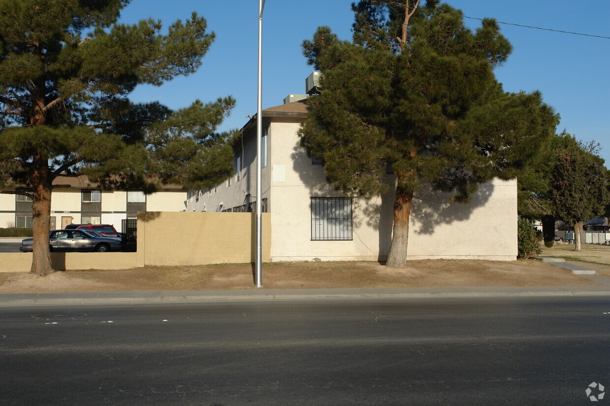 Building Photo - Solar Estates