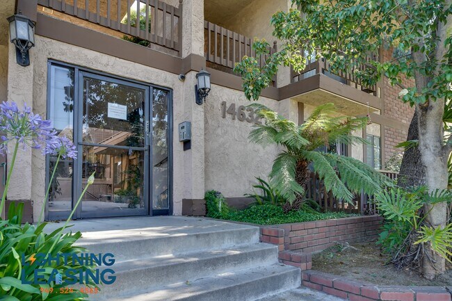 Foto del edificio - 14632 Magnolia-204D