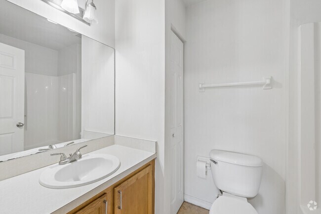 2 habitaciones, 2 baños - 1051 pies cuadrados - Baño principal - Palm pointe