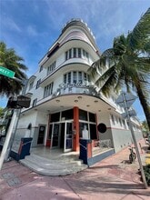 Building Photo - 901 Collins Ave