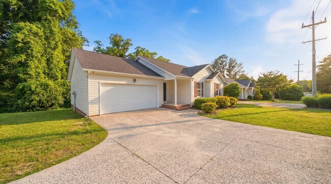 Foto del edificio - 3 bedroom East Brainerd Home!