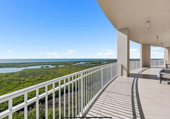 Foto del edificio - 1001 Arbor Lake Dr