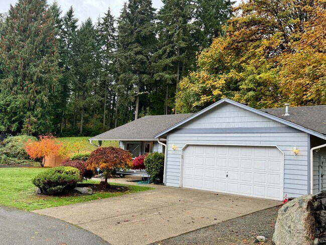 Building Photo - The perfect one story house close to Bango...