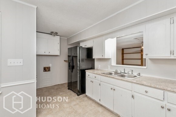Building Photo - 101 Brookwood Dr