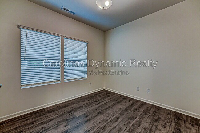 Foto del edificio - 4014 Beacon Ave