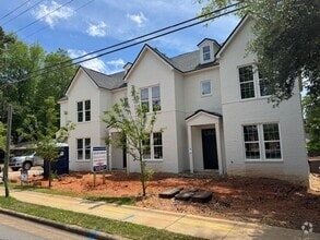 Building Photo - 620 E Glenn Ave