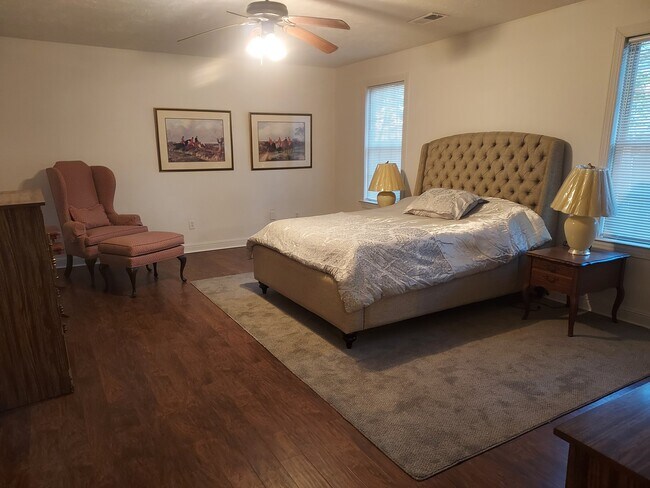 Foto del edificio - 1604 Colleton Ave SE