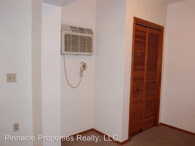 Building Photo - 1817 10th Ave W
