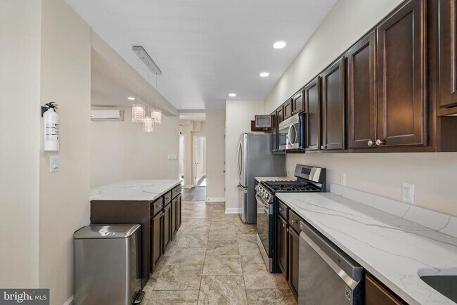 Foto del edificio - 2509 Linden Ave