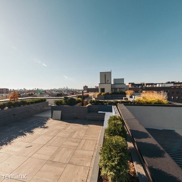 Building Photo - 803 Wyckoff Ave