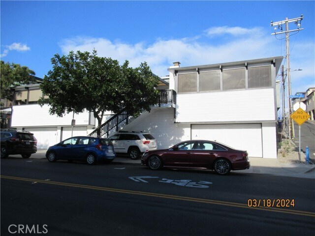 Primary Photo - 1720 Highland Ave