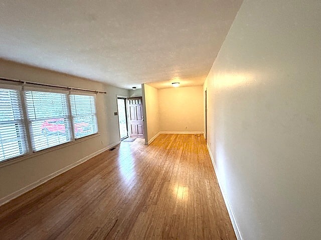 sala de estar - 123 Brightwood Church Rd