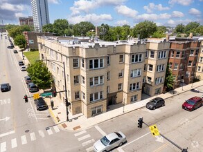 Building Photo - 102 N Hamlin Ave