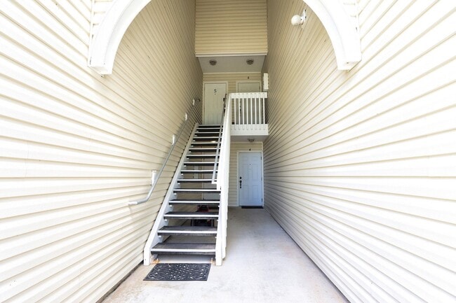 Photo - 1915 Westminster Cir House