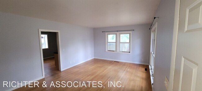 Foto del edificio - 3 br, 2 bath House - 137 S TOMPKINS