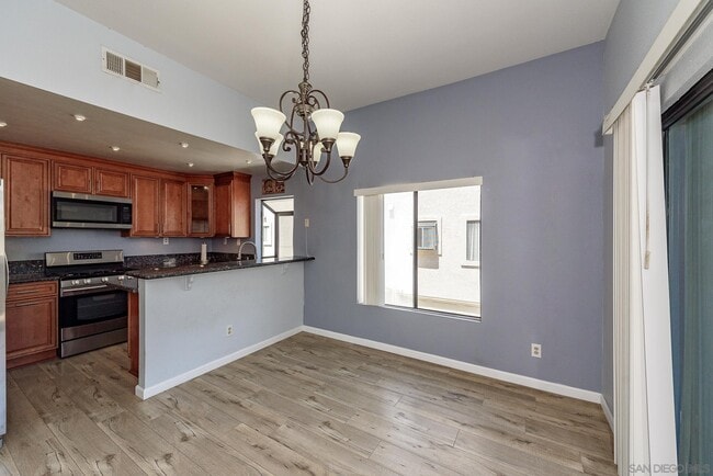 Building Photo - 4639 Executive Dr