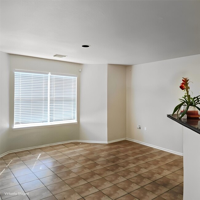Foto del edificio - 12034 Madison Oak St