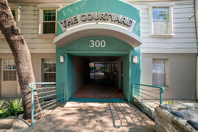 Foto del edificio - 300 Crockett St