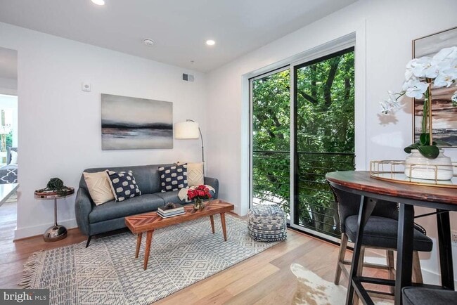 Foto del edificio - 2601 30th St NE