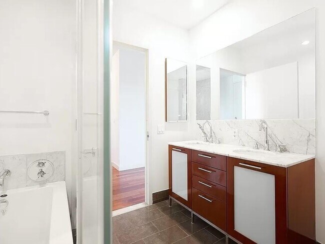 Foto del edificio - 100 Jay St