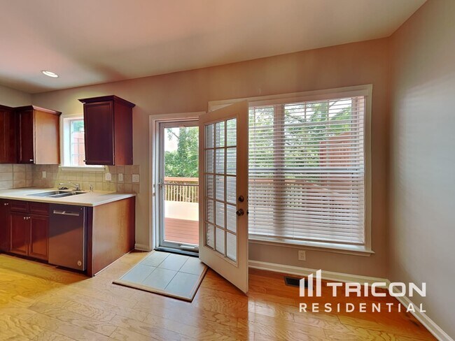 Foto del edificio - 1771 Highlands View Dr