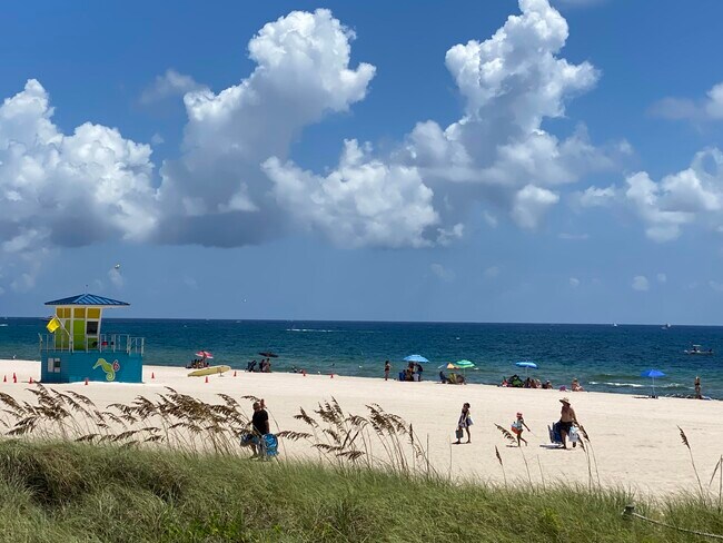 Foto del edificio - 305 N Pompano Beach Blvd