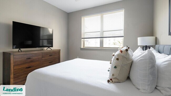 Foto del edificio - 6107 E Riverside Dr