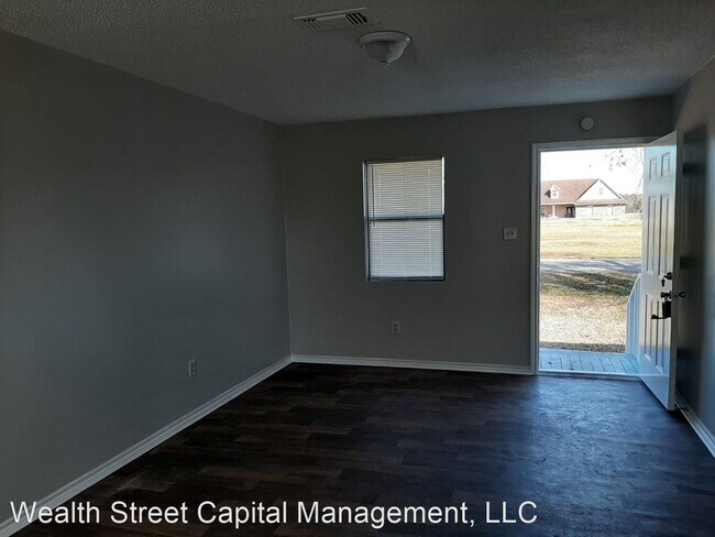 Foto del edificio - 3 br, 2 bath House - 17996 Magnolia Dr