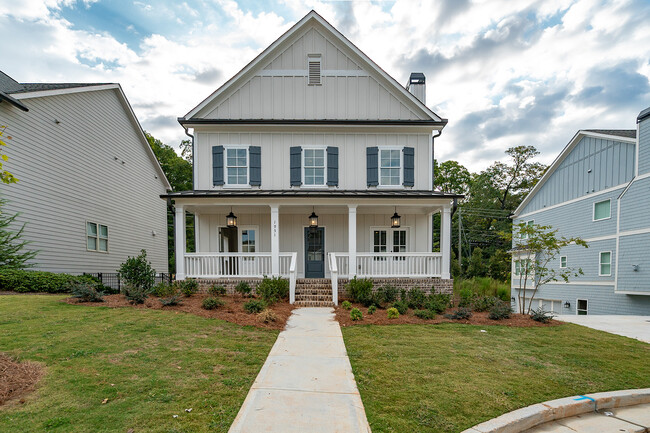 Foto del edificio - 1951 Park Chase Ln NE