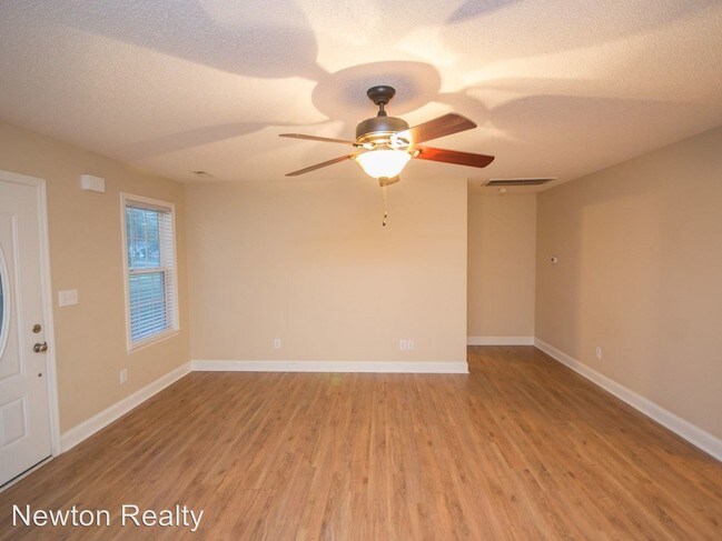 Building Photo - 3 br, 2 bath House - 29347 Maddox Street