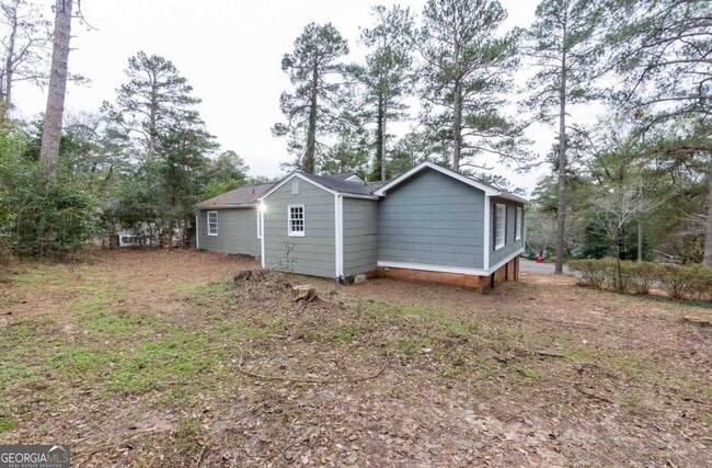 Building Photo - 1755 Foster Pl