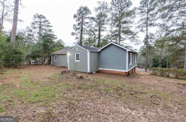 Foto del edificio - 1755 Foster Pl