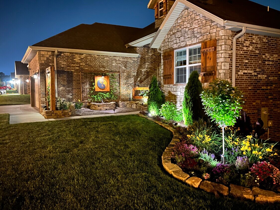Foto principal - 763 E Gallup Hill Rd