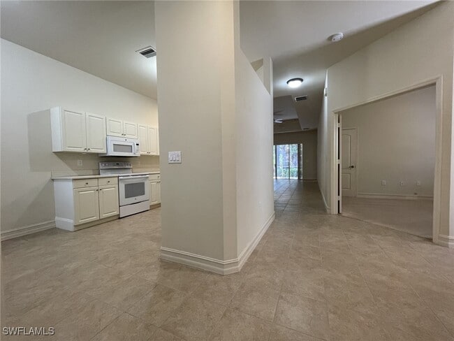 Building Photo - 8224 Sanctuary Dr