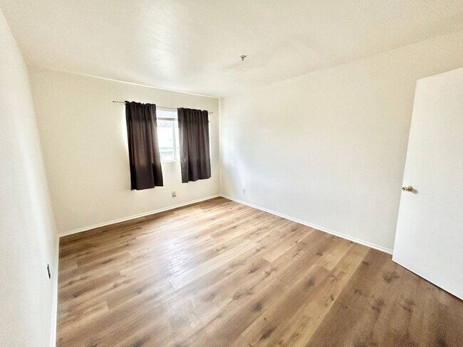 Foto del edificio - 4511 Murietta Ave