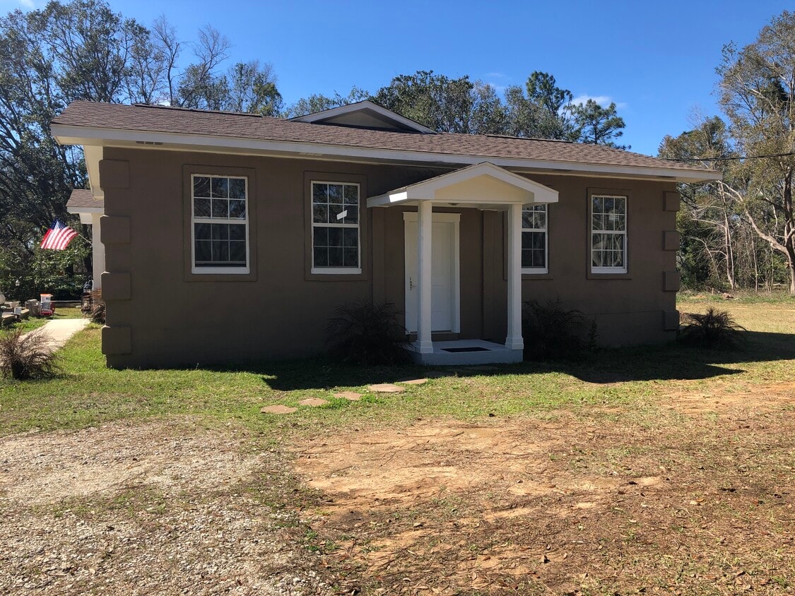 11921 Woodland Ave, Foley, AL 36535 Townhome Rentals in Foley AL