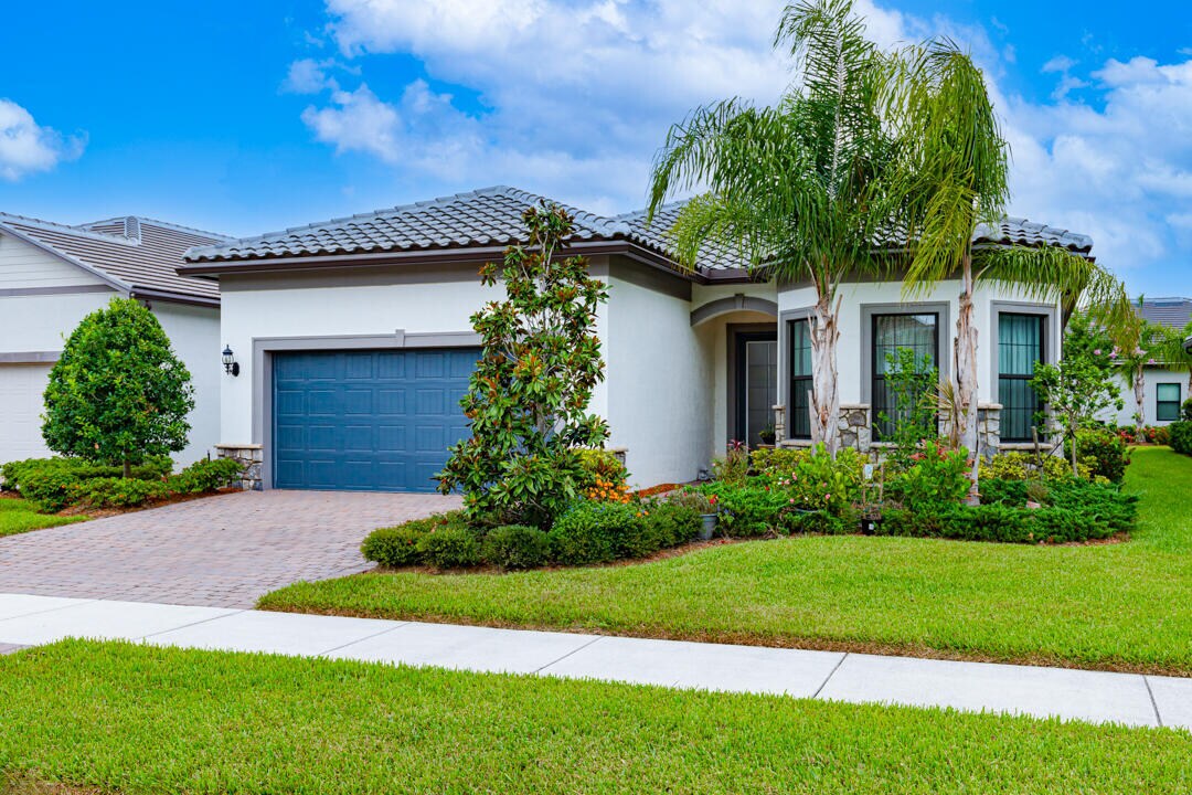 Foto principal - 559 SE Villandry Way